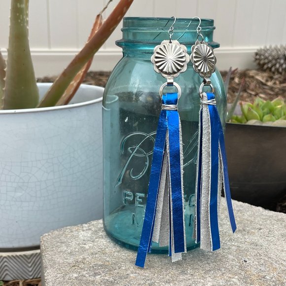 Metallic blue concho earrings - Picture 1 of 6